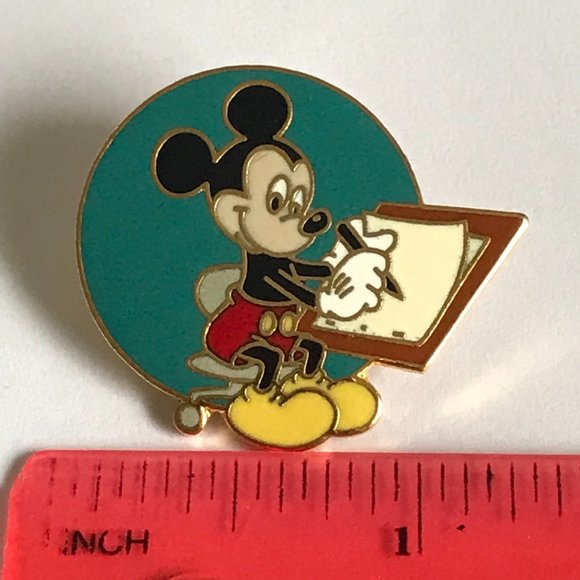 Vintage Disney Mickey Animator Pin Lapel Artist Signed Taiwan Rare Disneyana - Picture 9 of 10